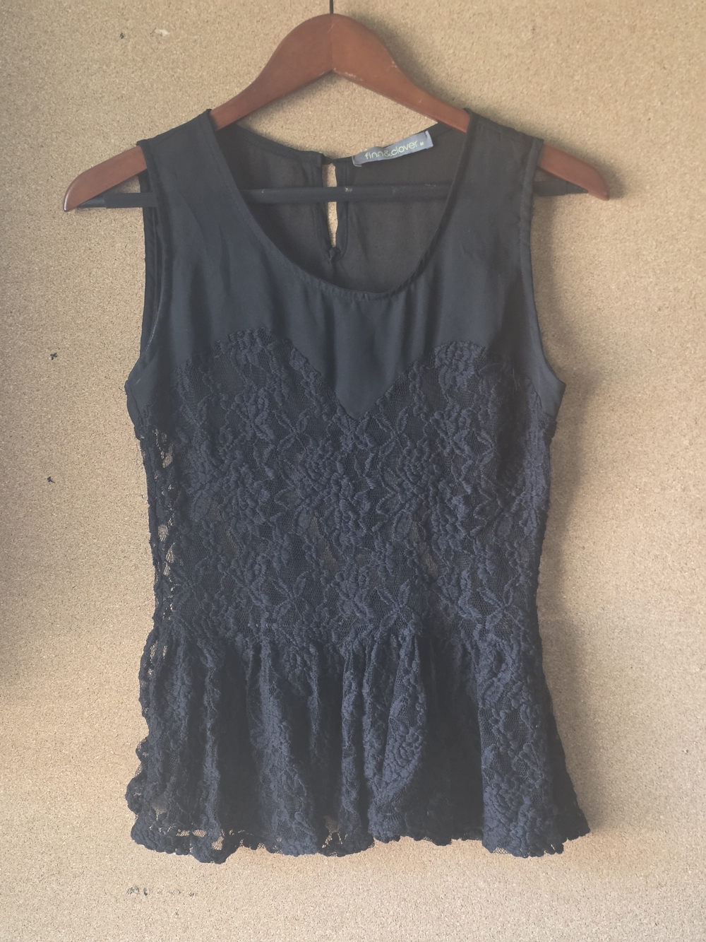 Finn & Clover Black Lace Sleeveless Top M Feminine Camisole